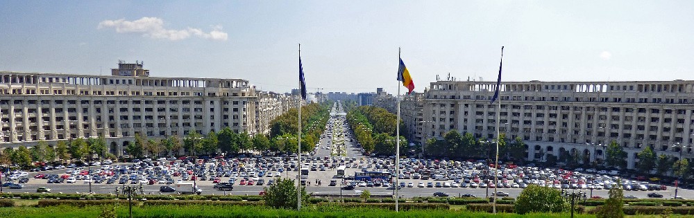 bucharest-2711816_1920.jpg